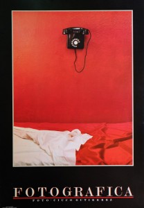Ciuco Gutierrez, Fotográfica, teléfono pared rojacartel 70x48 cms. 18 (2)