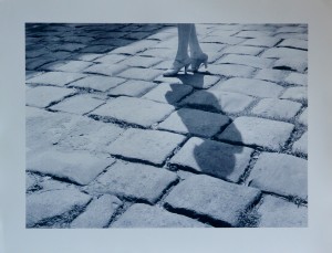 Wisherd Edwin L., High Heels on cobblestones, Luisiana, fotografía, edición limitada por National Geographic, 48,5x64 cms. 30 (1)