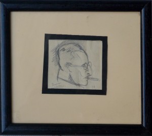 Torrado Ramón, hombre de perfil fumando, dibujo lápiz, enmarcado, dibujo 5,50x6 cms. y marco 15x17 cms. 40 (3)