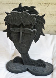 Bellver Fernando , Despeinada, Escultura bronce patinado, numerado y firmado 38-50, 21x15,50x7 cms. (10)