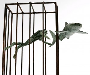 suarez-reguera-fernando-dentro-fuera-escultura-bronce-y-hierro-serie-2-de-15-unidades-34x20x27-cms-4