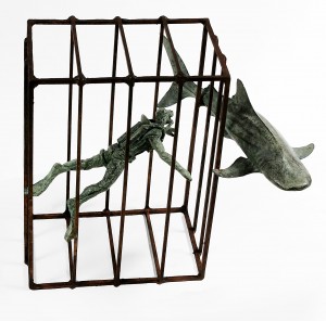suarez-reguera-fernando-dentro-fuera-escultura-bronce-y-hierro-serie-2-de-15-unidades-34x20x27-cms-7
